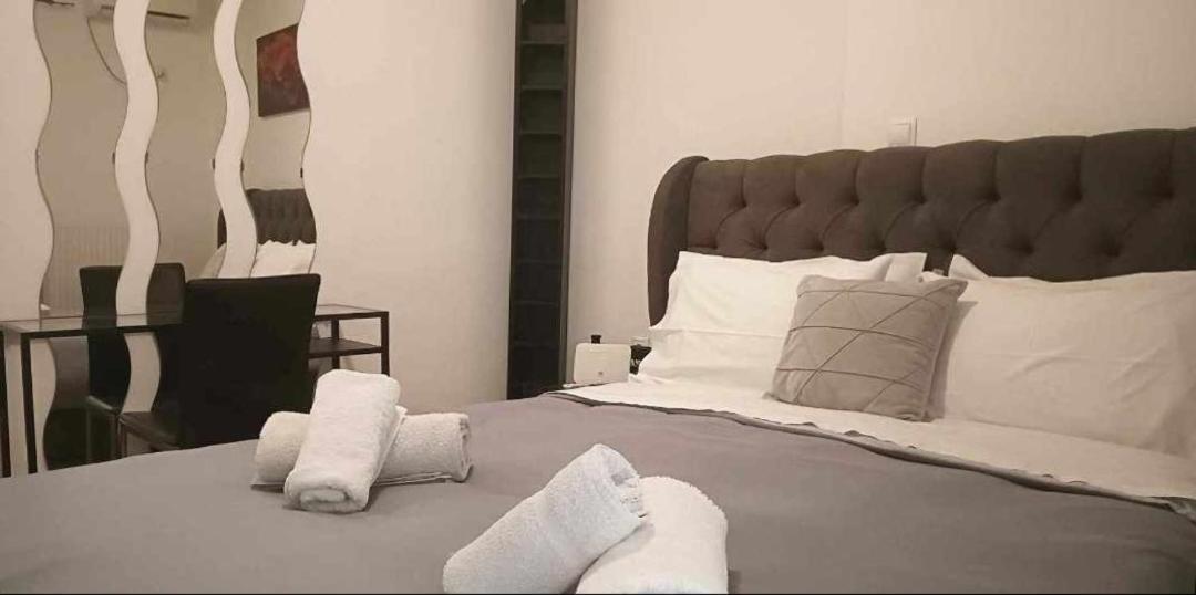 Φωτεινό Διαμέρισμα Πειραιας Pireusz Kültér fotó